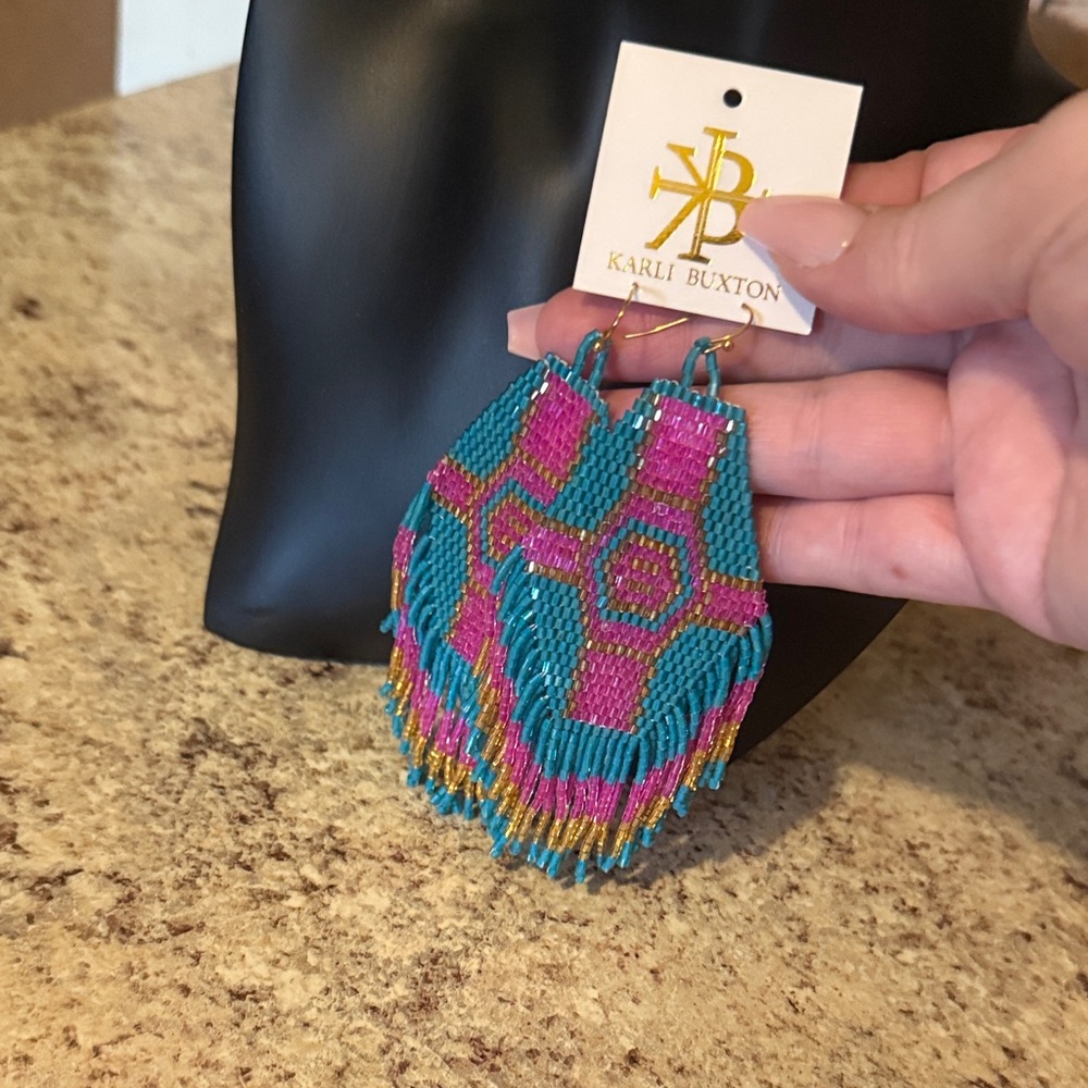 NWT BOUTIQUE Teal and Pink Beaded Earrings
